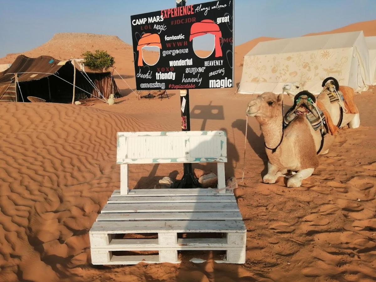 Camp Mars Hotel Douz Bagian luar foto