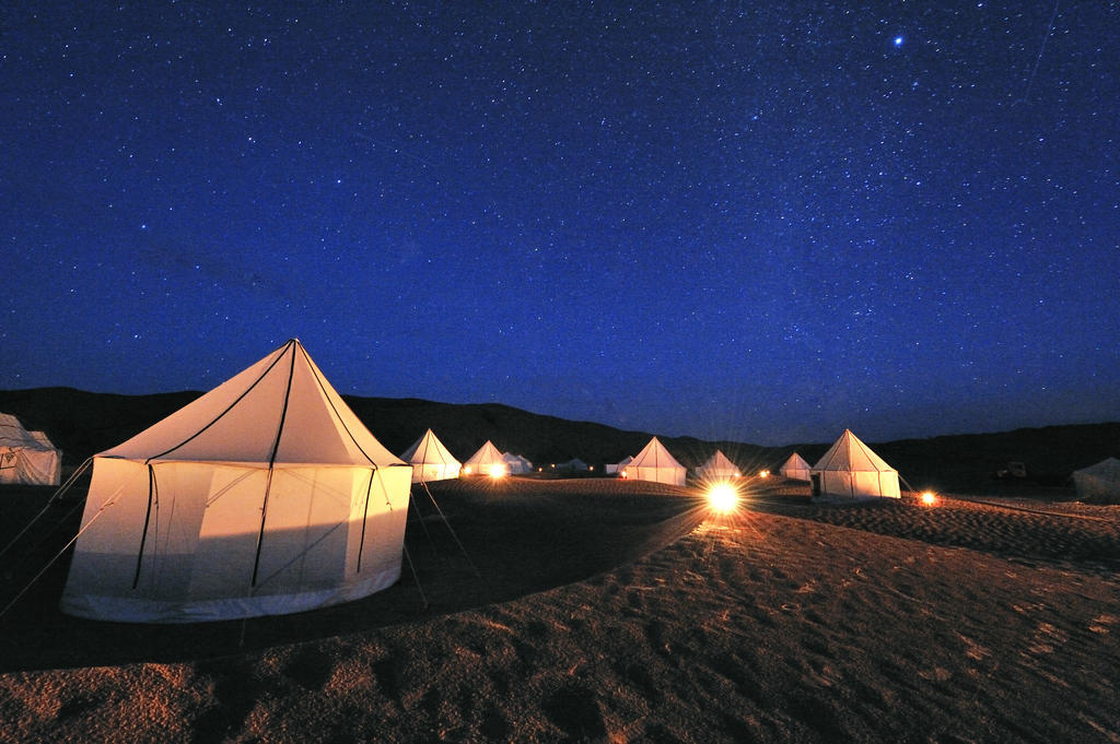 Camp Mars Hotel Douz Bagian luar foto
