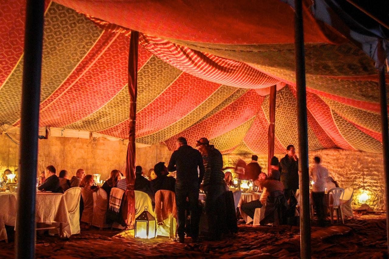 Camp Mars Hotel Douz Bagian luar foto